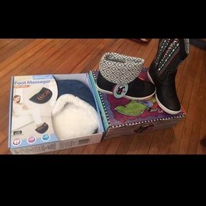 Boots and foot massager